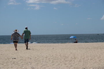 Viagem para Matinhos. Munic&iacute;pio brasileiro no litoral do estado do Paran&aacute;. Localiza-se a sudeste da capital do estado, distando desta cerca de 111 km.