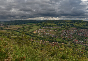 Fototapeta na wymiar View on jenas cityscape and landscape at autumn from landgrafen