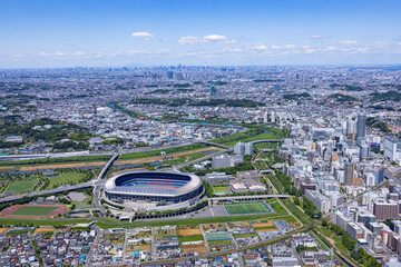 横浜国際総合競技場・スタジアム上空より都心の背景・2023撮影