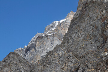 Image of Himalayan mountains covered with snow