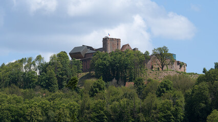 Fototapeta na wymiar Château du Lichtenberg en Alsace monument historique