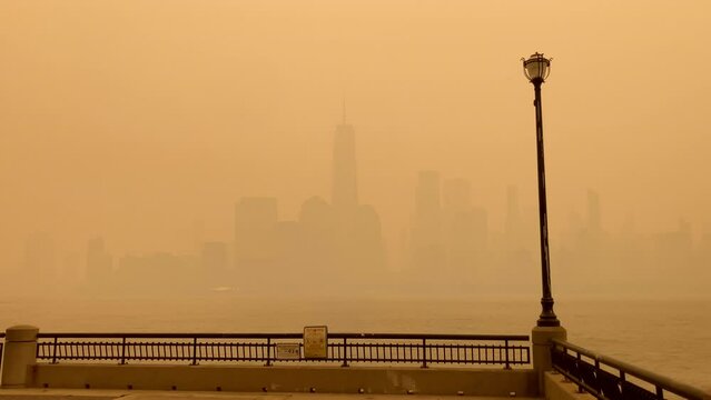 NYC Canada Wildfire Smoke 6-7-2023