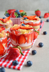 Dessert parfait strawberry cheesecake