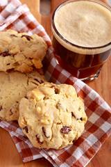  white chocolate and cranberry cookies