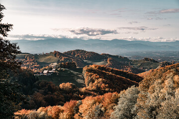Naklejka premium Herbst in der Stüdsteiermark