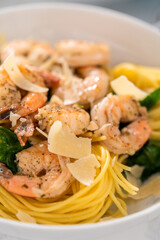 Garlic Shrimp Pasta with Spinach