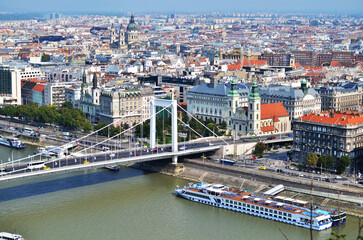 Obraz premium Lovely panorama of Budapest, Hungary 