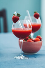 Frischer sommerlicher Strawberry Daiquiri