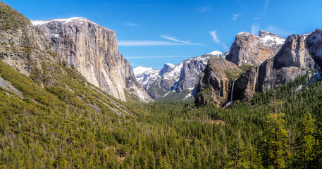 Fototapeta premium panorama photo of yosemite national park view