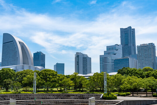 横浜みなとみらい　臨港パークの風景