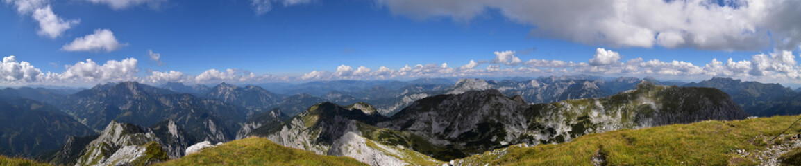 Fototapeta na wymiar Panorama vom Hochkogel über Nationalpark Gesäuse, Hochschwab-Gruppe und Eisenerzer Alpen, Steiermark
