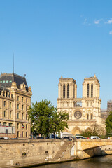 Fototapeta na wymiar Cathédrale Notre-Dame in construction in Paris