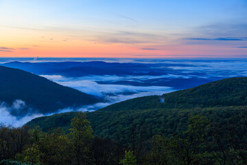 Fototapeta na wymiar Sunrise over Rockfish Valley in Blue Ridge Mountains