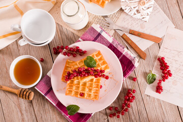 Waffles red currant and mint. - 611723161