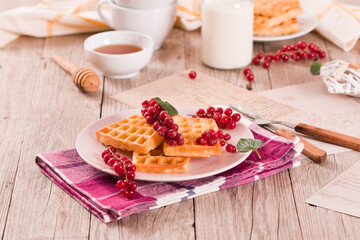 Waffles red currant and mint. - 611723355