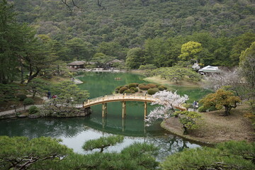 Traditional Bridge, Pond and Japanese Garden at Ritsurin Garden Park in Takamatsu, Kagawa, Japan - 日本 香川 高松 栗林公園 日本庭園 池 迎春橋	