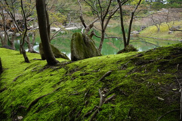 Traditional Pond and Japanese Garden at Ritsurin Garden Park in Takamatsu, Kagawa, Japan - 日本...