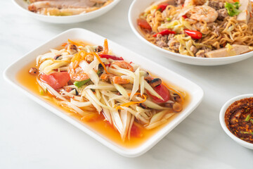 Som Tum - Spicy papaya salad