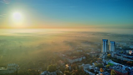 Panorama Wrocławia, wschód słońca, mgła © Konrad