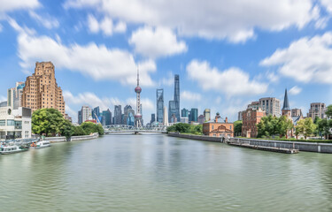 Fototapeta na wymiar Downtown architecture and natural scenery in Shanghai, China