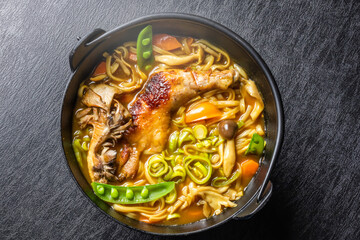 カレーうどん　Curry udon (Japanese flour noodle dish)