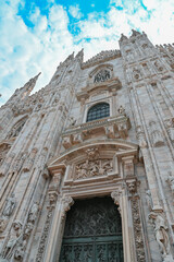 Fototapeta na wymiar duomo di Milano cattedrale 