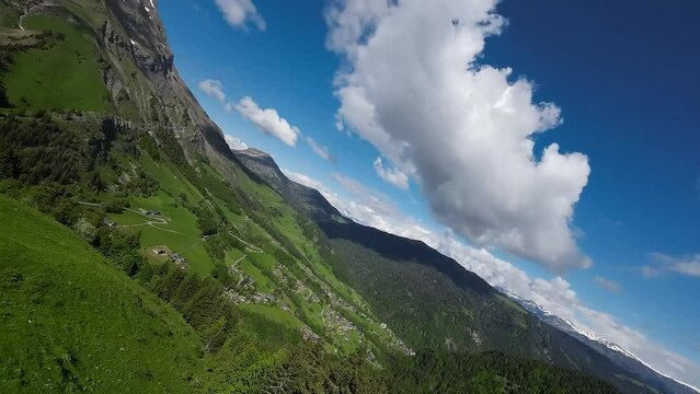 Le long de la route de la soif, dans les Aravis, Savoie/Haute-Savoie, France 05/19