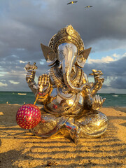Fototapeta premium Tranquil Sands with Ganesha