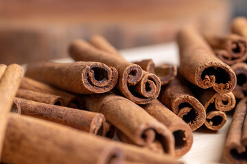 Whole dried cinnamon for baking