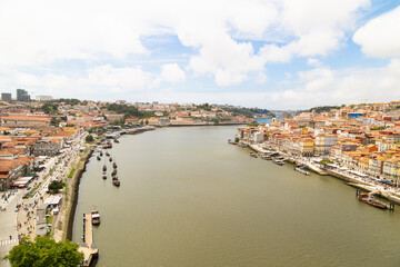 Fototapeta na wymiar Douro River, view of Porto and Vila Nova de Gaia