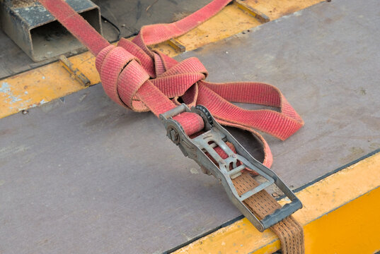 cargo straps for securing cargo