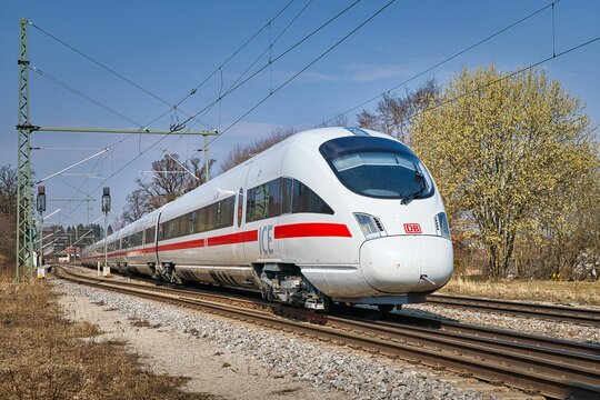 ICE of the series 411 (multiple unit 1104 ERFURT) drives through Assling