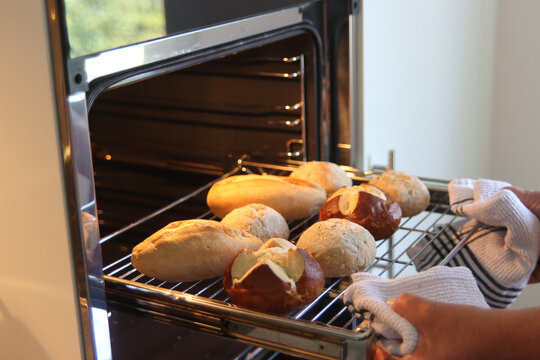 Sonntagsbr&ouml;tchen aus dem Backofen