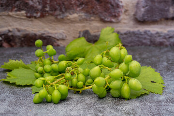 Grape Cork , immature bunch of grapes , grapes .
