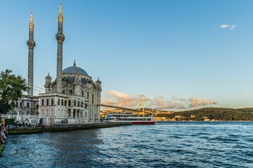 Fototapeta na wymiar Beautiful view of Suleymaniye Mosque and its surroundings in Istanbul, Turkey.