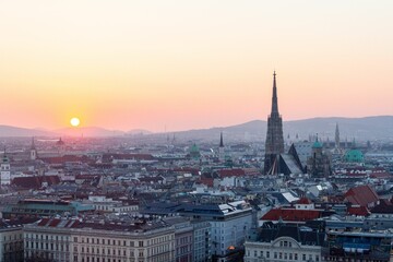 Fototapeta na wymiar Vienna cityscape and St. Stephen's Cathedral at sunset, Austria