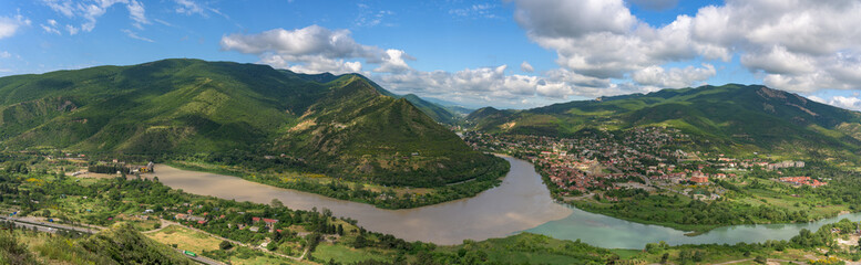Fototapeta na wymiar view of the mountains in Georgia 