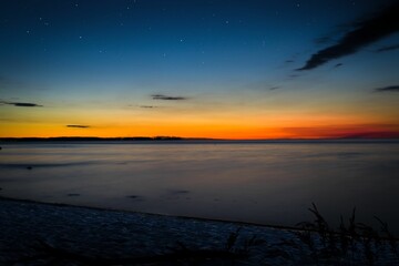 Fototapeta na wymiar Scenic shot of the coast during sunset