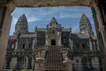 Fototapeta premium Beautiful shot of the Angkor Wat Temple in Siem Reap, Cambodia
