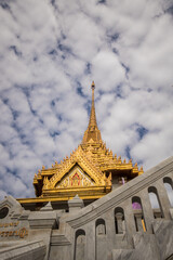 Fototapeta na wymiar Grande Palácio Real Phra Borom Maha Ratcha Wang Templos em Bangkok