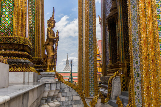 Grande Pal&aacute;cio Real Phra Borom Maha Ratcha Wang Templos em Bangkok