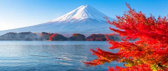 Crédence de cuisine en verre imprimé Mont Fuji beautiful landscape of mount fuji japan with a lake