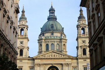Fototapeta premium Beautiful view of St. Stephen's Basilica in Budapest