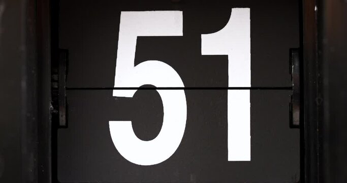 Flip clock tells the time from number 1 to stop number 51, the time numbers change so fast that it can't be seen.