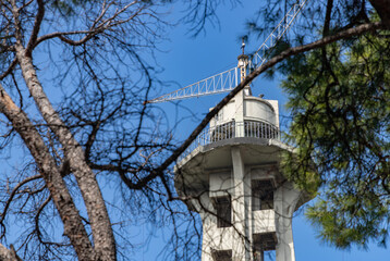 Fototapeta na wymiar Kulturpark Izmir - Parachute Tower