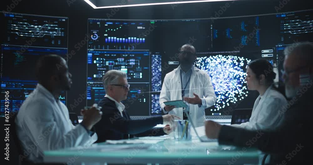 Leinwandbilder Chief Software Engineer Conducting a Quality Assessment Meeting With His Artificial Intelligence Design Team. Group of Developers Discussing Possible Development of a New Advanced Neural Network