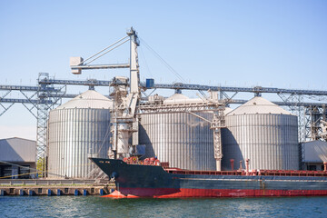 Fototapeta na wymiar Cereal warehouse in a port