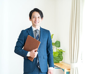 日本人コンサルタント