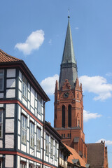 Fototapeta na wymiar Nienburg/Weser - Pfarrkirche St. Martin, Niedersachsen, Deutschland, Europa
