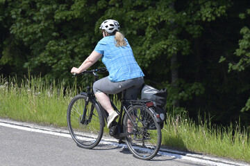 Obraz premium radfahrer im kleinwalsertal